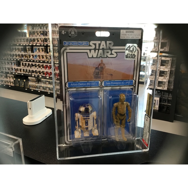 2017 R2-D2 / C-3PO AFA9.0 23725552
